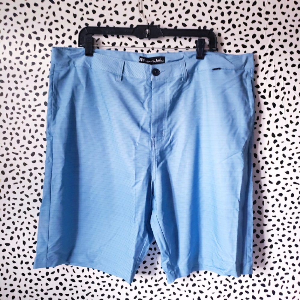 Travis Matthew Shorts Size 40